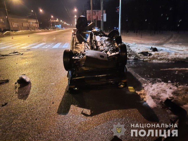 Пяний водій у Дніпрі спричинив ДТП із чотирма авто: постраждала дитина 2020 року народження, - Нацполіція 01
