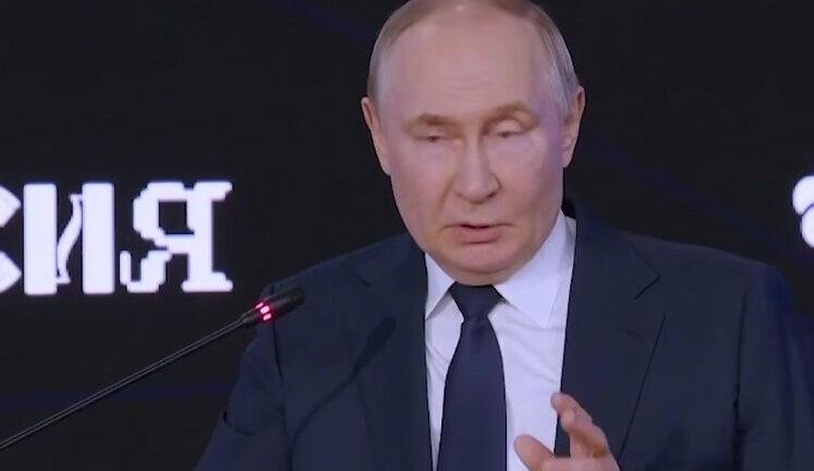 Putin held meeting with members of Russia’s top leadership before meeting with Trump - Peskov