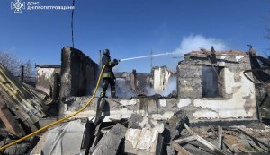 Росіяни понад 50 разів атакували 3 райони Дніпропетровщини: 10 людей поранені. ФОТОрепортаж