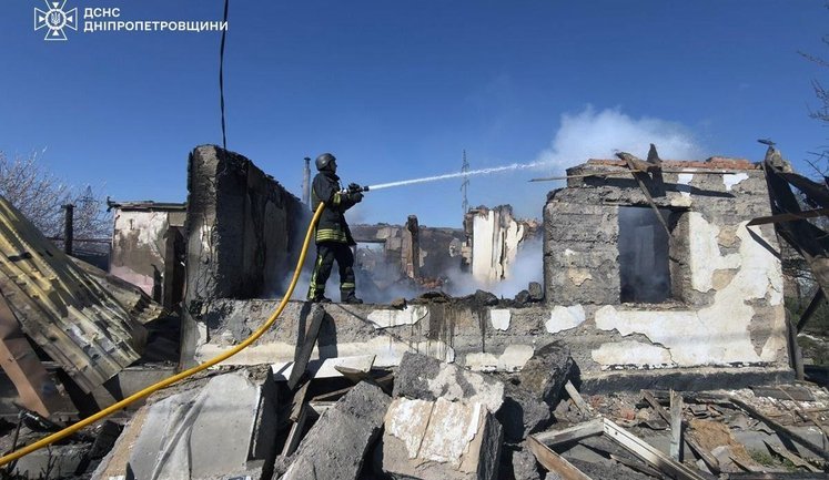 Росіяни понад 50 разів атакували 3 райони Дніпропетровщини: 10 людей поранені. ФОТОрепортаж