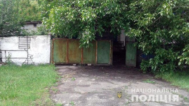 У жителя Марьинского района изъяли взрывчатку и гранаты 01
