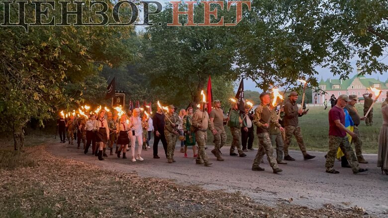 У Холодному яру вшанували героїв і відкрили пам’ятники полеглим захисникам України 01
