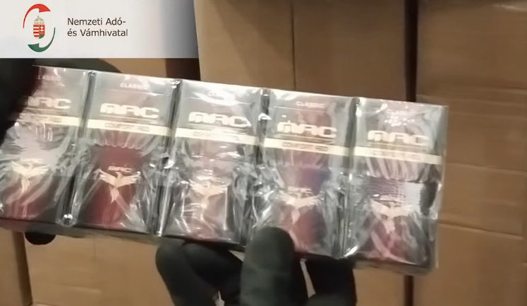 На посту "Тиса" венгерская таможня остановила фуру с сигаретами на $2 млн: как управление "К" СБУ допустило транзит такой партии через Украину? - Плинский. ВИДЕО