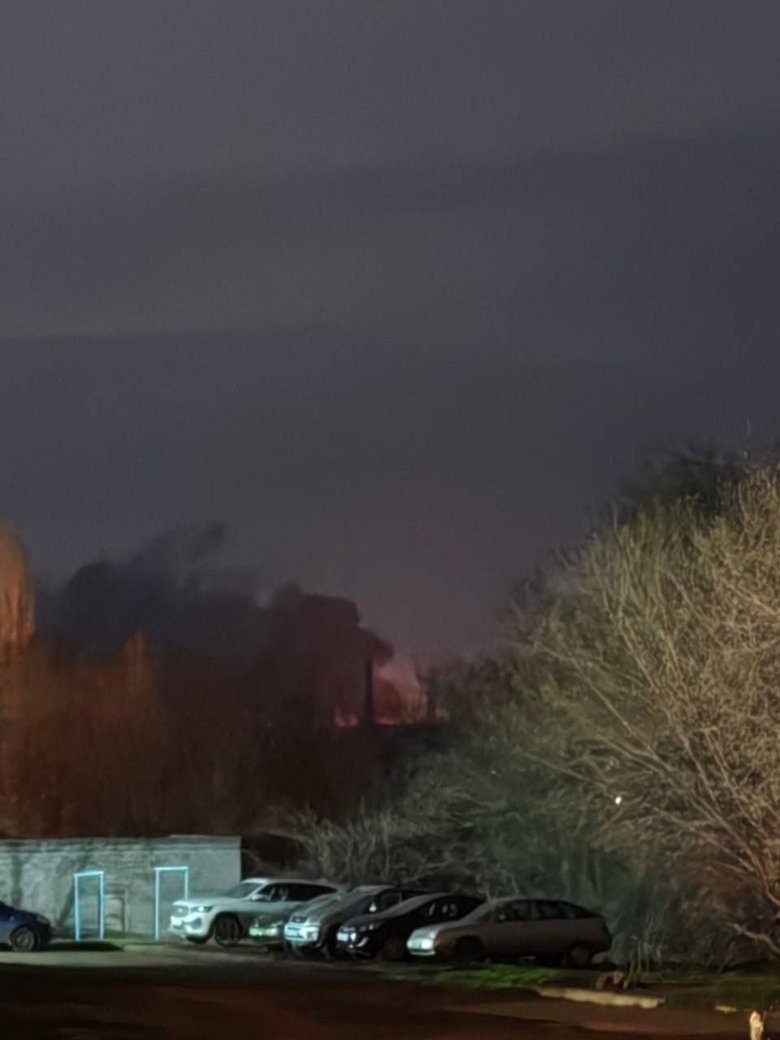 Алчевск под атакой: дроны нанесли удары по комбинату и подстанции