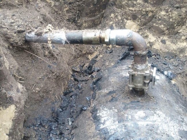 Укртранснафта обнаружила незаконную врезку в нефтепроводе Мозырь-Броды 01