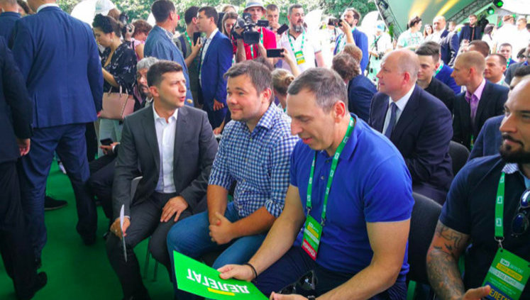 "Слуга народу" оголосила постпраймеріз і пропонує повідомляти про недостойних кандидатів