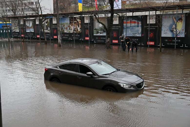 Consequences of Russian missile strike on house in Solomianskyi district of Kyiv 49