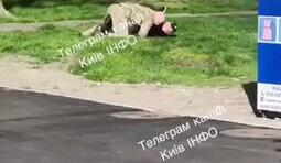 В Киеве мужчина подрался с работником ТЦК и полицейским