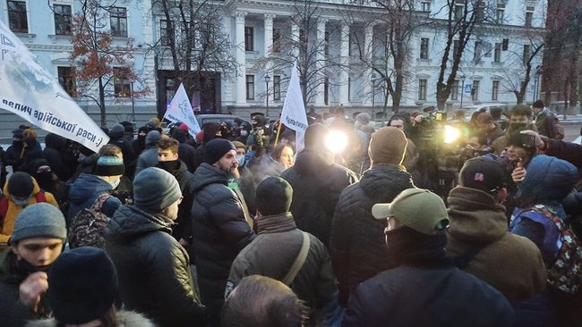 Похорон правосуддя: у Києві відбулася акція до річниці справи Шеремета 09