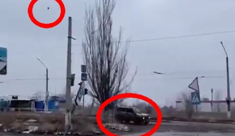 Ukrainian drone chases car with Russians in occupied Horlivka. VIDEO
