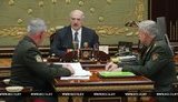 Лукашенко зібрав закрите засідання, присвячене тиску з боку РФ, на ньому вирішили "до кінця стояти за незалежність", - джерела