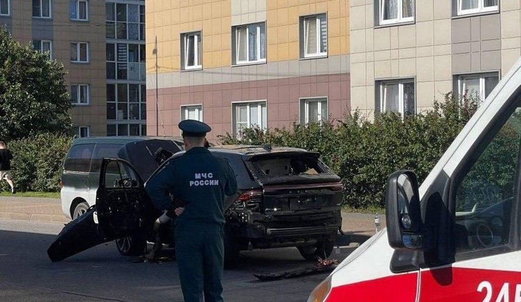 Автомобиль подполковника РФ взорвался в Санкт-Петербурге: он погиб, его жену госпитализировали. ВИДЕО+ФОТОрепортаж