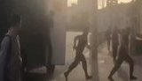ОМОН задержал в Минске 20 человек из очереди в магазин сувениров с национальной символикой. ВИДЕО