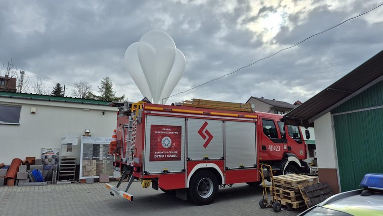Метеокулі з контрабандними цигарками з Білорусі вперше знайшли далеко на півдні Польщі