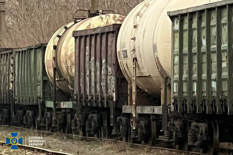 СБУ затримала агентів ФСБ, які хотіли підірвати цистерну в Дніпрі