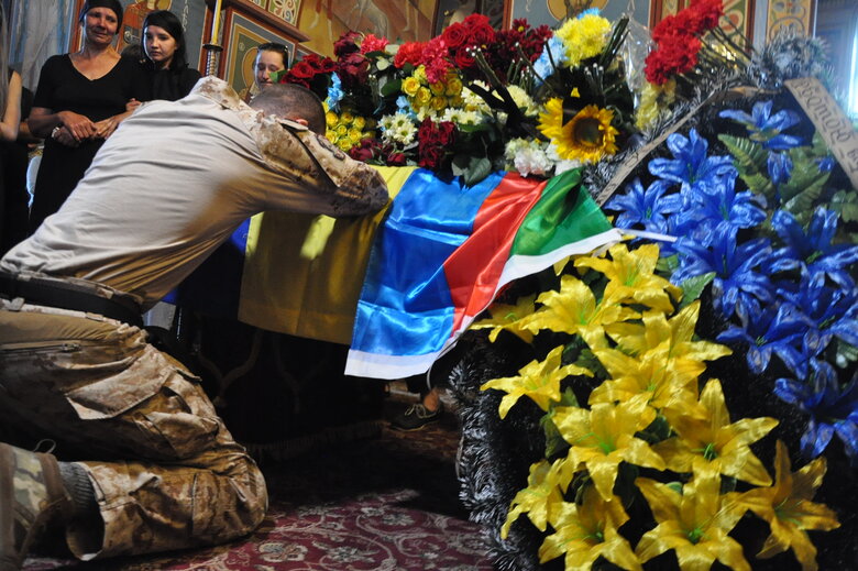 З телеведучим та військовим Карімом Гуламовим, який загинув у бою з російськими окупантами, попрощались у Києві 26