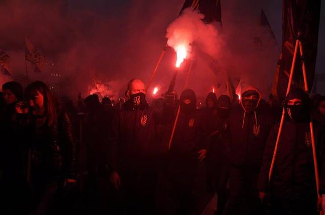 Националисты провели в Киеве Марш Славы Героев 27