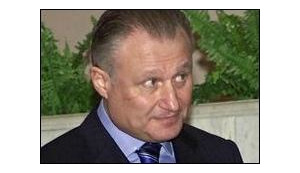 Суркис признал, что УЕФА не требовало сносить "Троицкий"