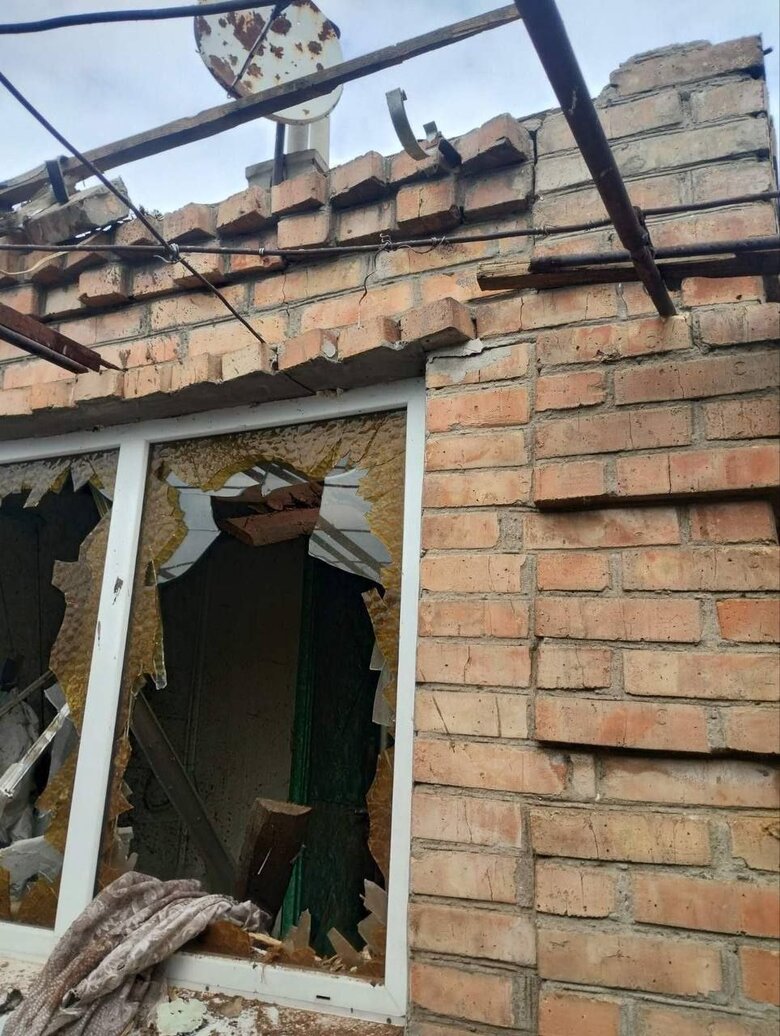 Russians attacked Nikopol district on 4 April