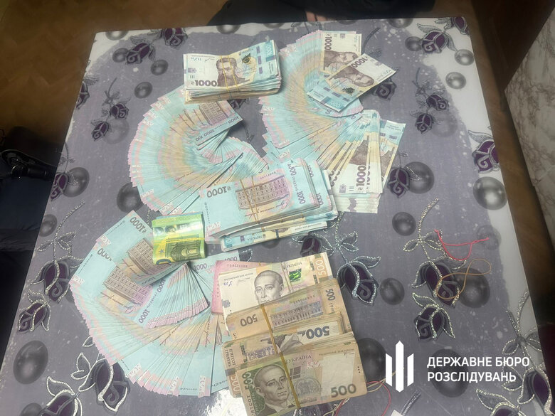 На Харківщині посадовці тергромади вкрали 20 млн грн на ремонті доріг