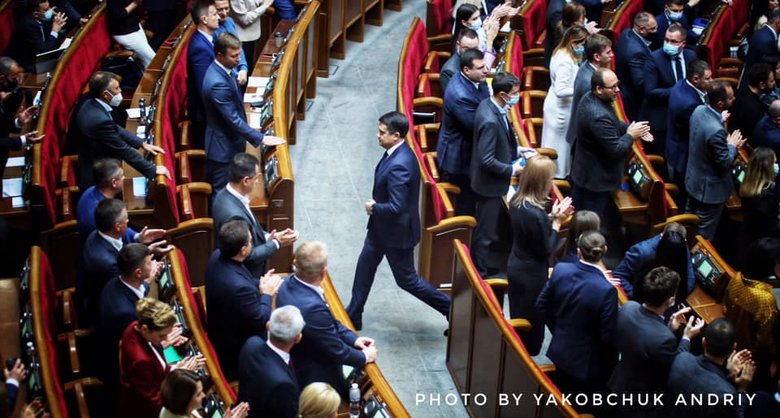 Спецоперація Діма: що буде далі і чому Слуги так бояться нової групи Разумкова 04