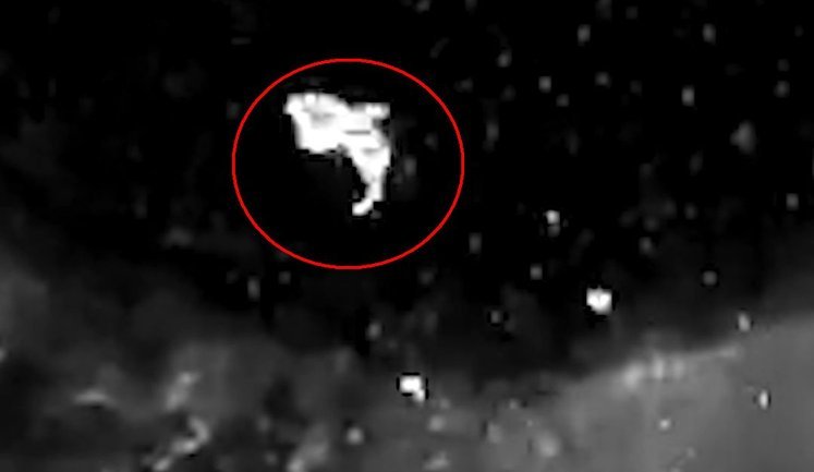 "Олимпийский прыжок" оккупанта: взрывная волна отправила захватчика в полет после точного сброса. ВИДЕО