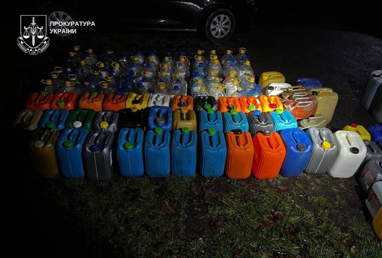 Шестерых работников УЗ подозревают в краже дизтоплива