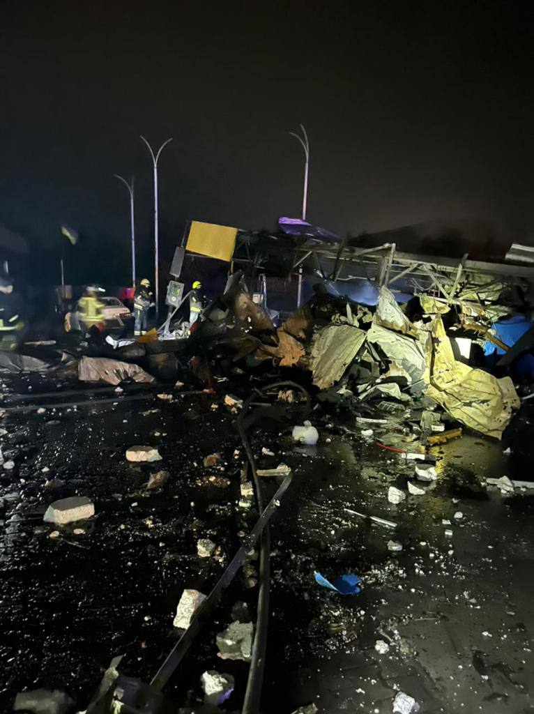 Среди жертв ракетного удара оккупантов по АЗС в Днепре была беременная женщина, еще три человека госпитализированы, – ОП 02