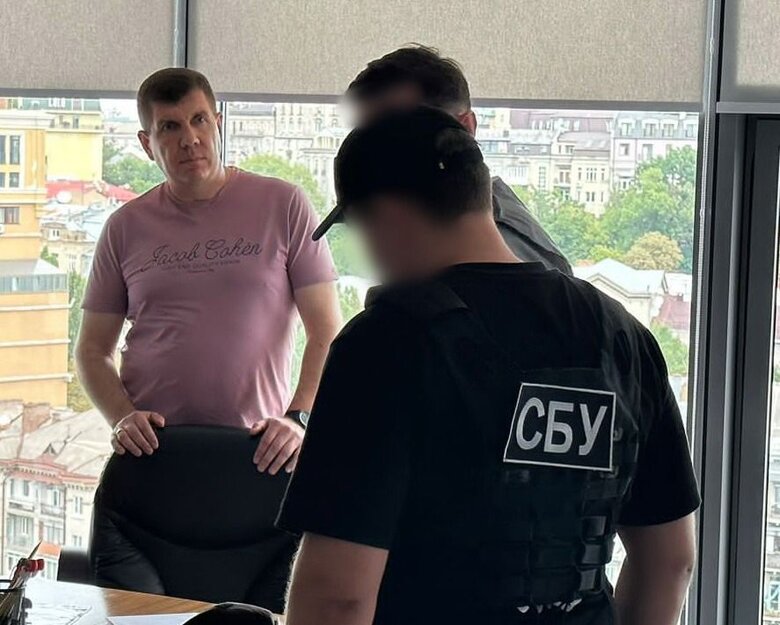 СБУ та НАБУ спіймали на хабарі слугу народу Гунька 01