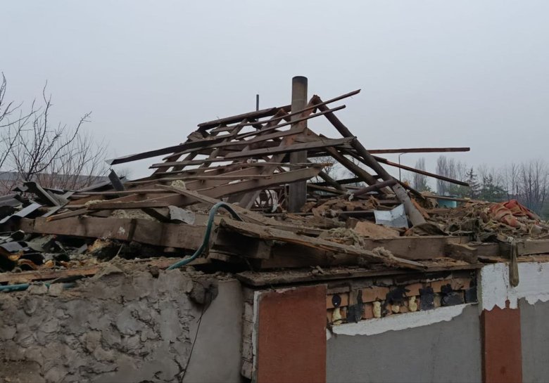 Атаки РФ на Дніпропетровщину: поранені люди та пошкоджена інфраструктура