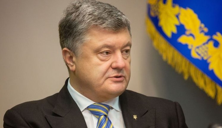 Получающим минимальную пенсию единовременно выплатят 2410 грн в марте-апреле, - Порошенко
