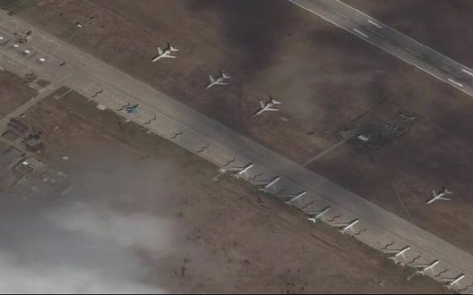 Командувач Мадяр показав кадри ураження російських винищувачів на аеродромі "Шагол" в Челябінській області РФ. ВIДЕО