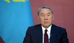Назарбаєв заразився коронавірусом: працює дистанційно
