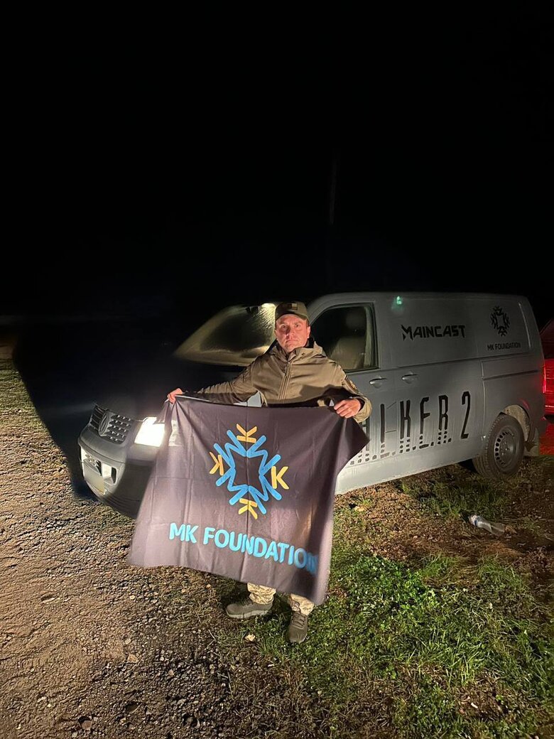 Благодійний фонд MK Foundation за жовтень передав ЗСУ 128 автомобілів 08
