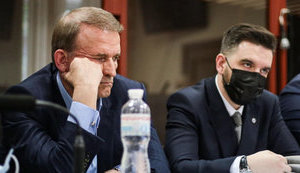 Витя не выйдет, он наказан