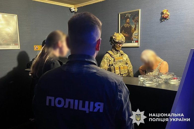 Підпільне казино викрили у Волочиську – вилучено понад 400 тисяч гривень