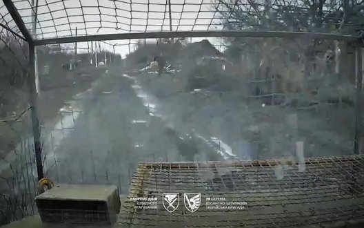 Боєць 79-ї бригади показав кадри прифронтового селища Шевченко, за 10 км на північ від Покровська. ВIДЕО