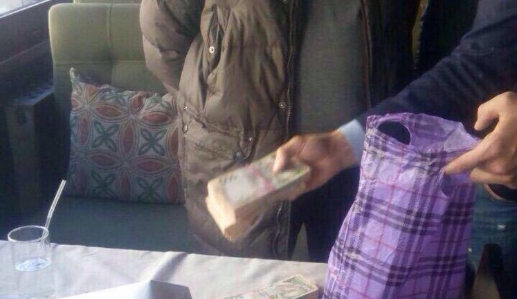Pechersk district official nabbed in Kyiv accepting 810,000 hryvnia in bribe, - prosecutor's office. PHOTOS
