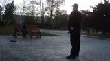 "Порви, порви його": патрульні в Одесі з метою захисту застосували зброю проти собаки, якого вигулював п
