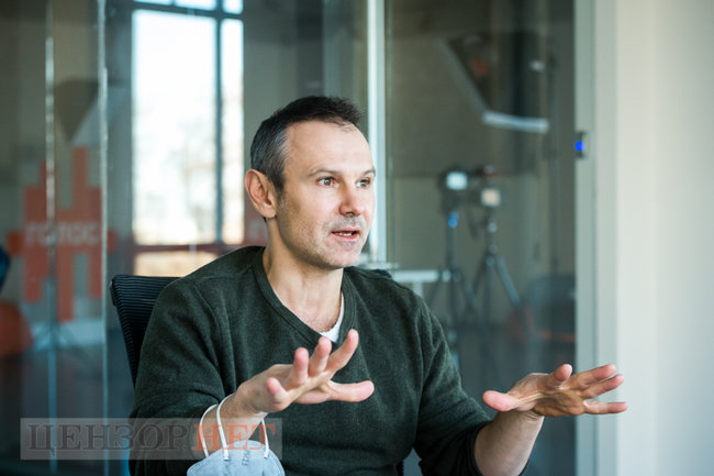 Святослав Вакарчук: Я спілкуюсь із президентом. Тема Донбасу і Криму займає 80% наших розмов 04 Святослав Вакарчук: Я спілкуюсь із президентом. Тема Донбасу і Криму займає 80% наших розмов 04