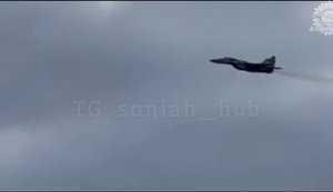Пилоты МиГ-29 авиабомбами AASM HAMMER уничтожили место дислокации оккупантов на восточном направлении. ВИДЕО