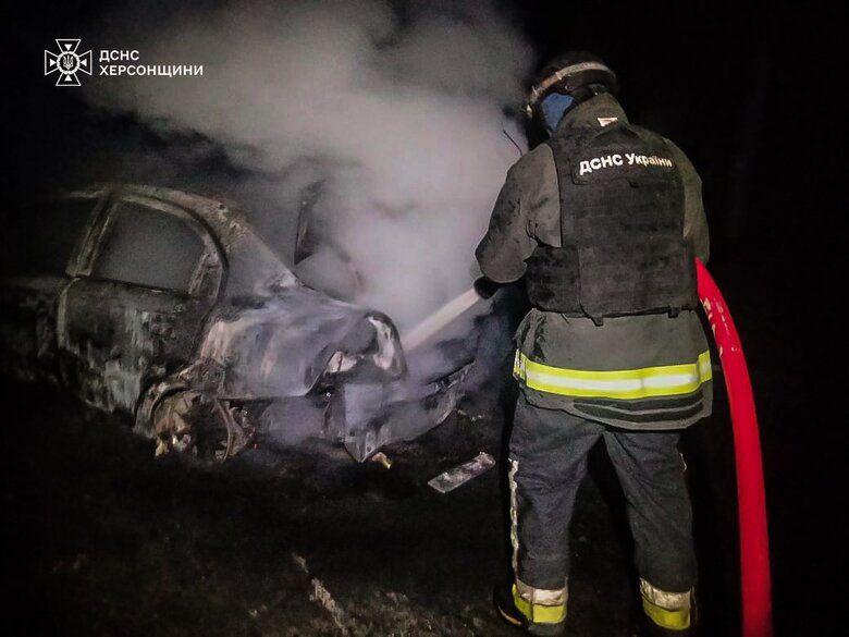 автомобиль сгорел после атаки дрона