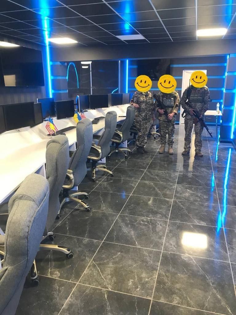 Повітряне командування Центр отримало додаткове обладнання для командного пункту та серверної 01