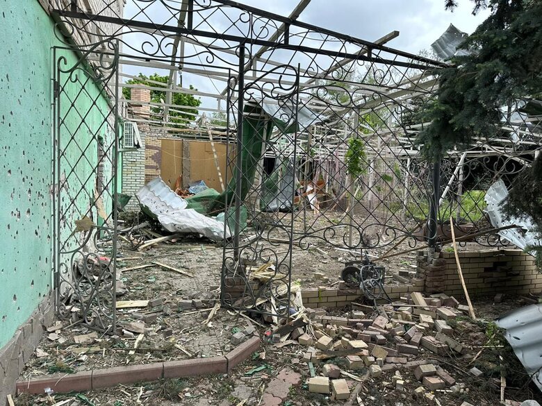 Доба на Донеччині: окупанти обстріляли віддалену від фронту Олександрівську громаду, - ОВА 06