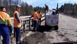 Kyiv-Chop highway smashed by Russian missiles has begun to be repaired. VIDEO
