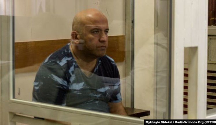 Підозрюваних у замаху на одеського активіста Михайлика відпустили з-під варти під домашній арешт. ФОТО