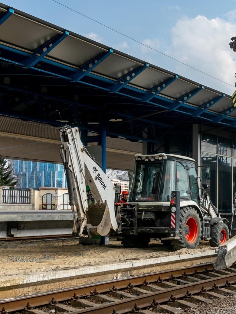 "Укрзалізниця" почала будувати безбар'єрну платформу на Центральному вокзалі Києва