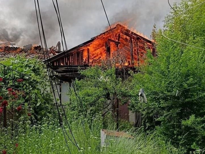 2 people killed, 11 injured in Donetsk region