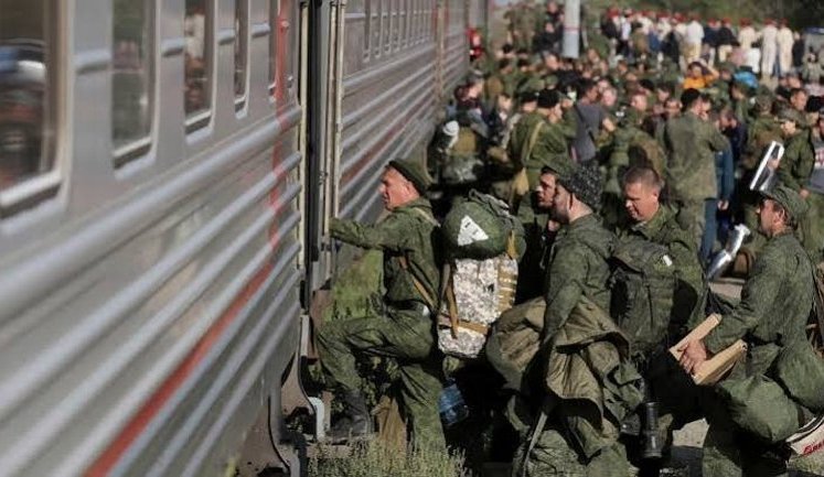 Мельник предупредил россиян о новой мобилизации: Уезжайте, пока еще не поздно