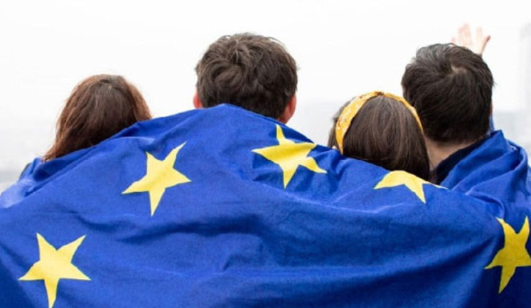 Щороку 9 травня в Україні відзначатимуть День Європи: Зеленський підписав указ
